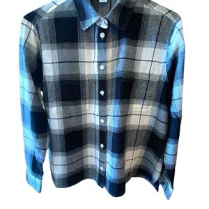 Old Navy The Boyfriend Shirt - Plaid Button-Up Shirt in Black and Cream